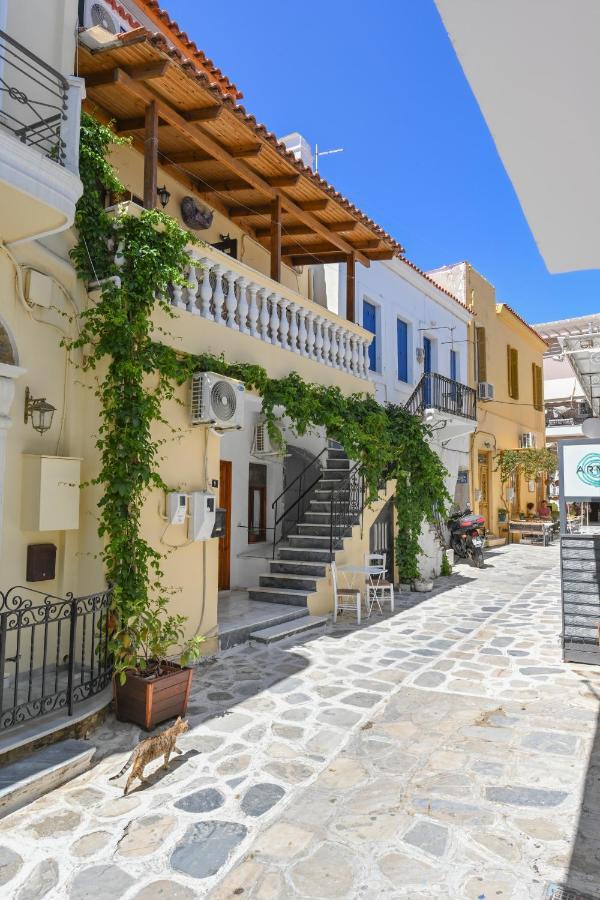 Rene 2 * Tinos